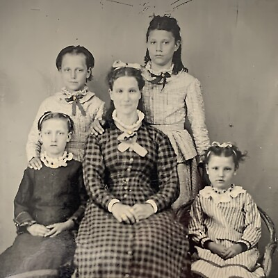 #ad Antique Half Full Tintype Photograph Mother With 4 Daughters Woman Girl Family $84.95