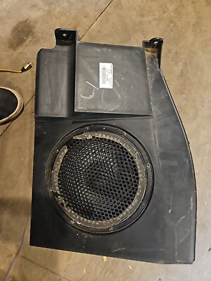 #ad 2006 Chevrolet Equinox OEM Pioneer Subwoofer 821607108 With Amp $150.00