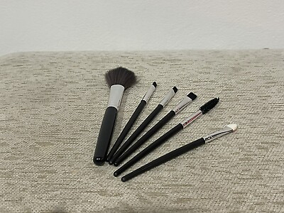 #ad Pro Makeup Brushes Set Of 6 $3.99