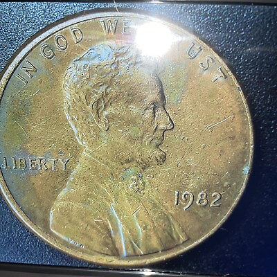 #ad 1982 no mint mark Lincoln Memorial Penny Small Date rare error 2.55g collectible $150.00