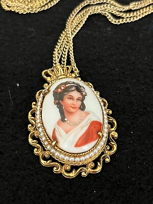 #ad Made in Italy Florenza Pendant Ceramic Lady with Seed Pearls on Goldtone Chain $46.00