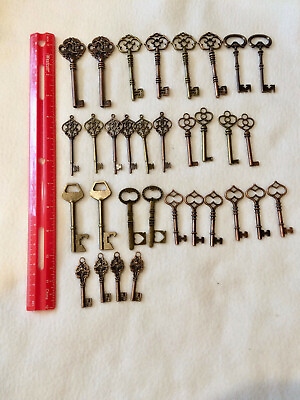 #ad Keys Bronze Gold Tone All Sizes Lot of 32 Sizes Range 2quot; up to 3.25quot; $16.50