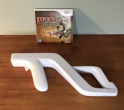 #ad Nintendo Wii Wii U Link#x27;s Crossbow Training Game IOB Bundle w Wii Zapper Gun $20.99