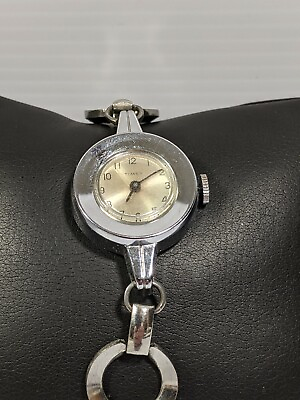 #ad Timex Silver Tone Wind Up Round Link Bracelet Watch 7 Inch $31.49