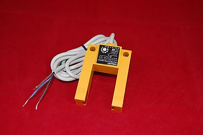#ad 1 PC E3S GS30P2 Slot Type photoelectric switch PNP NC Groove type $12.62