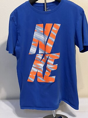 #ad Nike Large Women’s Tee Preowned $10.00