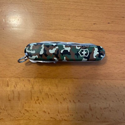 #ad Victorinox Camouflage Swiss Army Knife w Case Rare *240109 $89.99