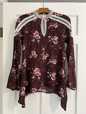 #ad BKE Boutique Floral Long Sleeve With Beaded Neck Accent $12.00