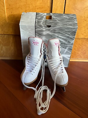 #ad Jackson Classic Softskate 380 Girls Size 3 White Pink Preowned With Box $60.00