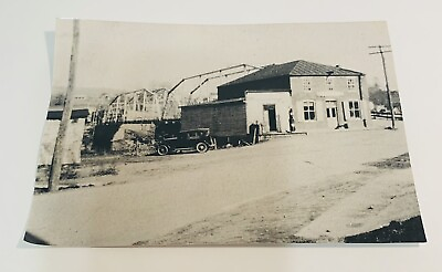 #ad Antique Photo Petroliana Automotive Gas Pump Bridge 1923 Dirt Road 4x6” Vtg $2.00