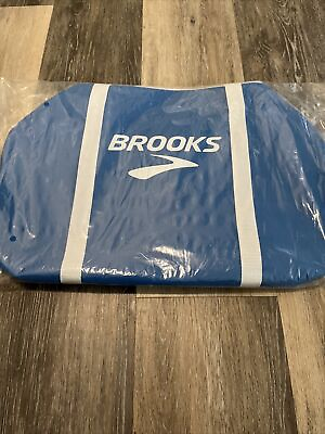 #ad Brooks Small Gym Bag Unisex Adult 12quot;x18quot; Blue White Canvas Duffle Zipper Top $13.30