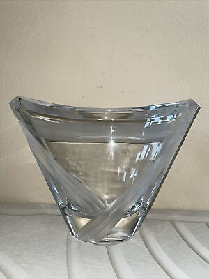 #ad Mikasa Pocket Crystal Glass Ethched Vase 9x7x4.5” $30.00