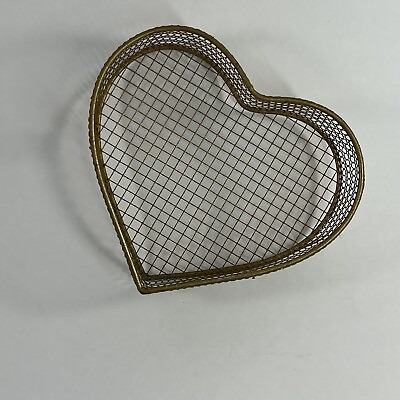#ad Vintage Decorative Wire Gold Heart. $7.00