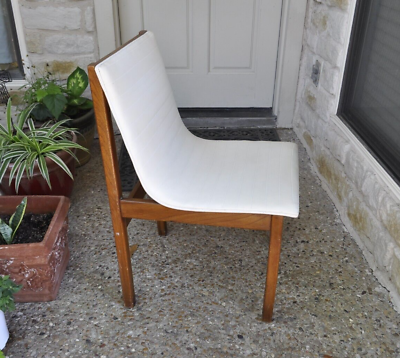 #ad Danish Modern MCM Teak amp; Slope Back White Faux Leather Dining Chair Vtg Maker? $140.00
