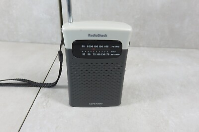 #ad Radio Shack AM FM Pocket Radio Model 12 467 Tested $11.24