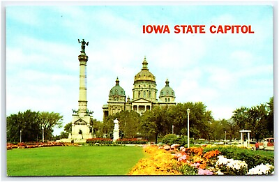 #ad Postcard Iowa State Capitol Building Gold Leaf Dome Des Moines Iowa $4.45