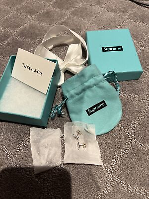 #ad Tiffany amp; Co. SUPREME Mini Heart Earrings in Sterling Silver BNIB box card pouch $1095.00