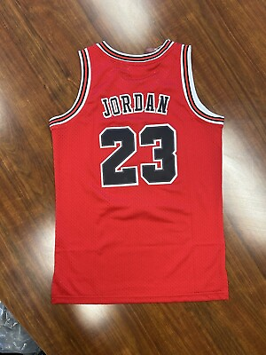 #ad Michael JORDAN Chicago Bulls Jersey Red Youth Medium 10 12 1997 98 EDITION $49.99