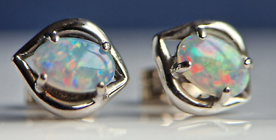 #ad 18ct White Gold White Fire Opal Stud Earrings SMALL 9mm GBP 225.00